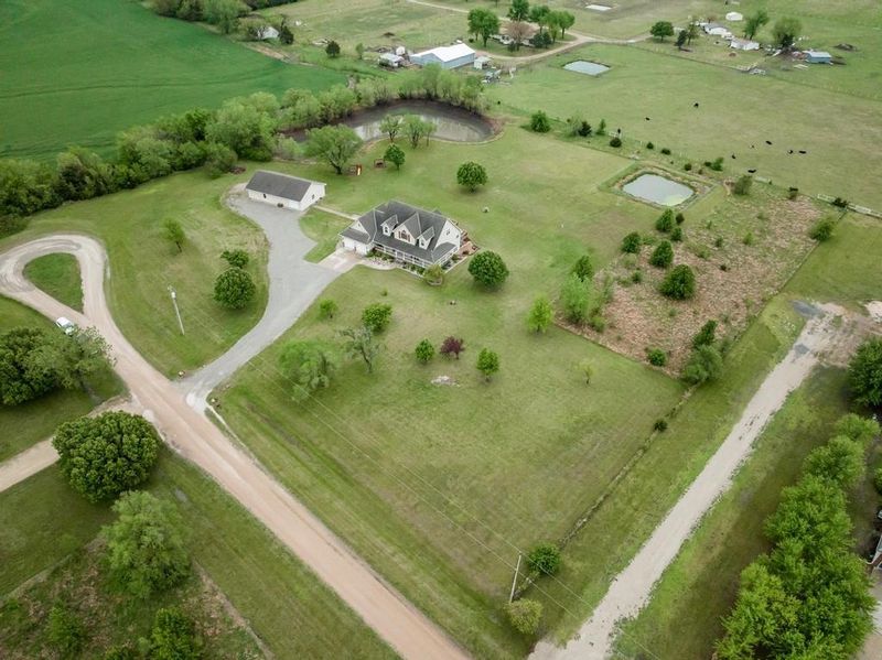 13709 E Deerfield Trl, Derby, KS 67037