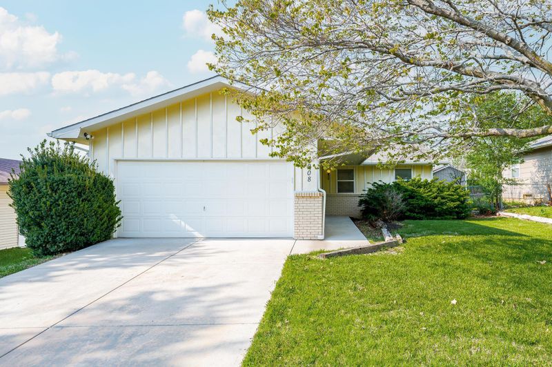 1908 E Fairchild St, Park City, KS 67219