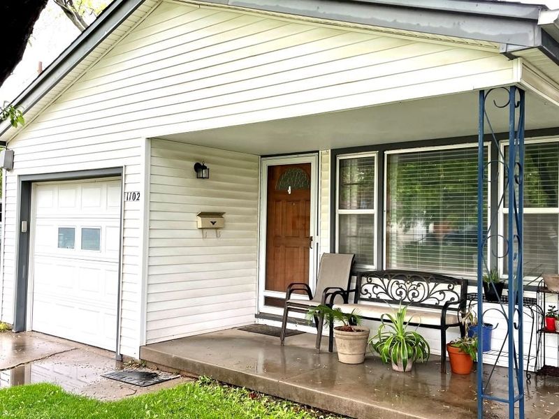 1102 N High St, Wichita, KS 67203