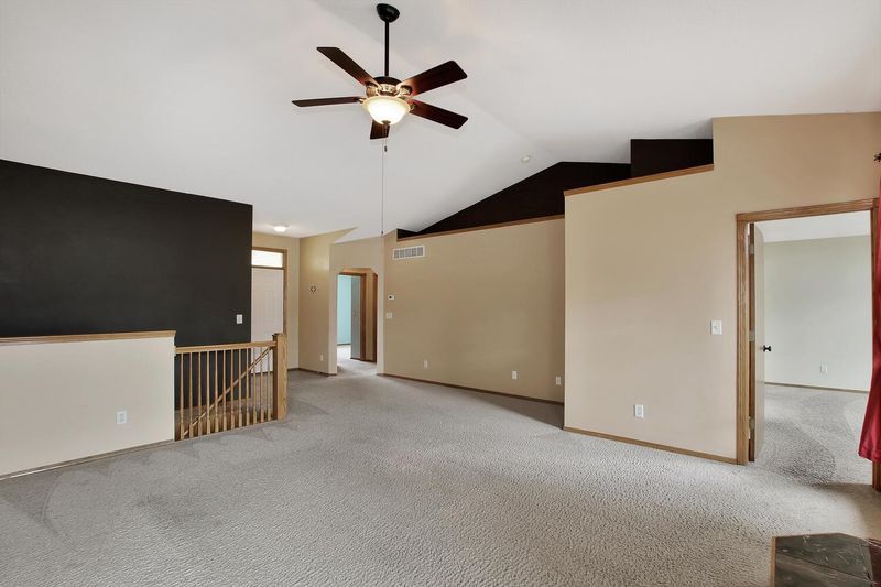 1649 E Windwood Cir, Derby, KS 67037