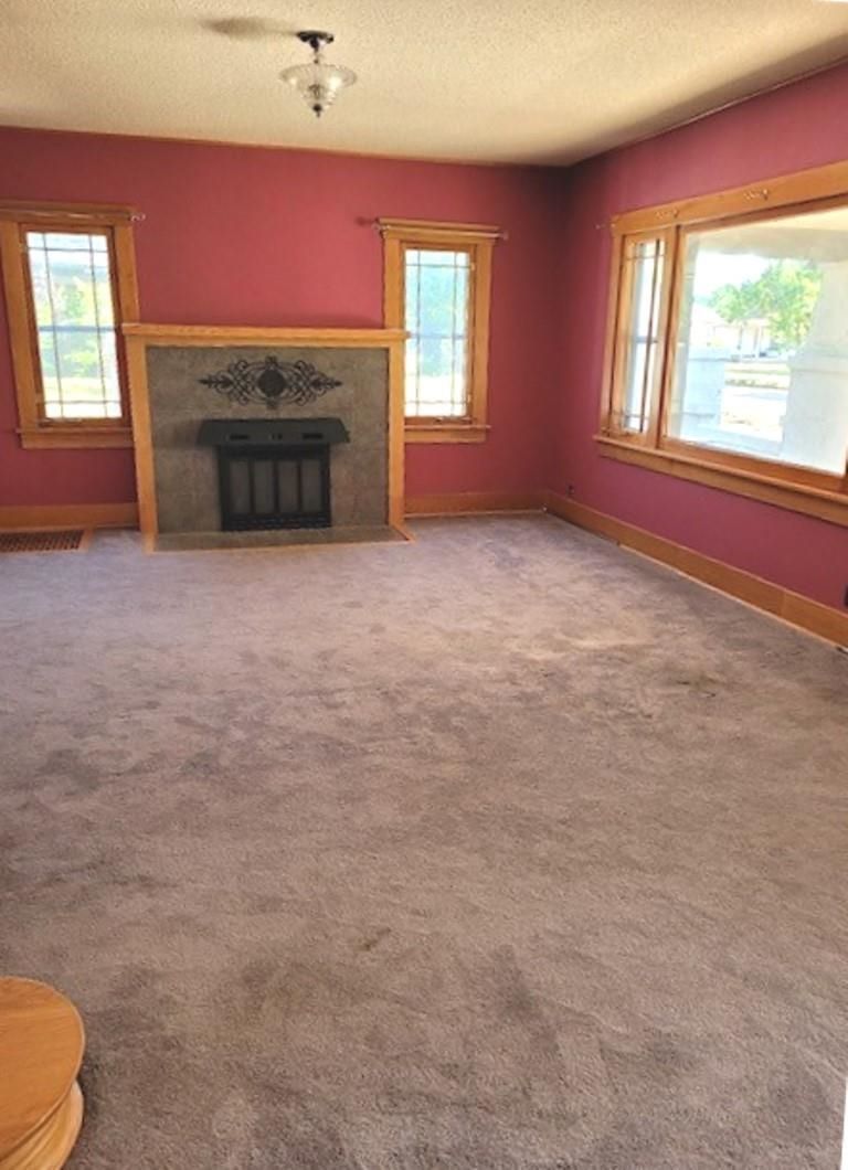 520 N Springfield Ave, Anthony, KS 67003