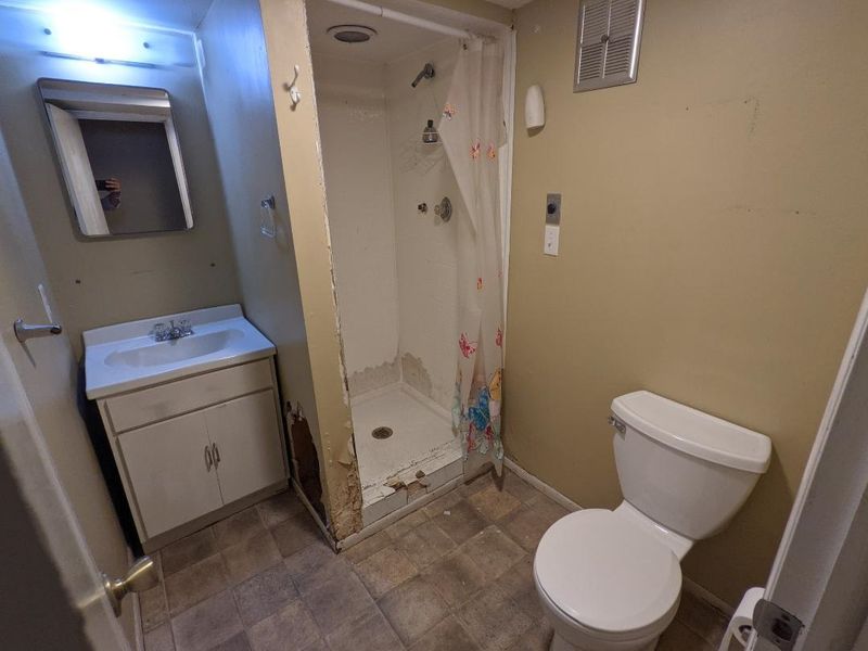 2644 S Bennett Ave, Wichita, KS 67217