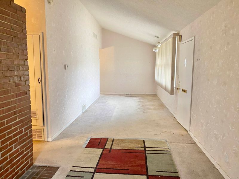 706 W Mt Vernon, Wichita, KS 67213