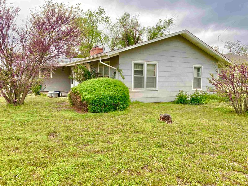 706 W Mt Vernon, Wichita, KS 67213