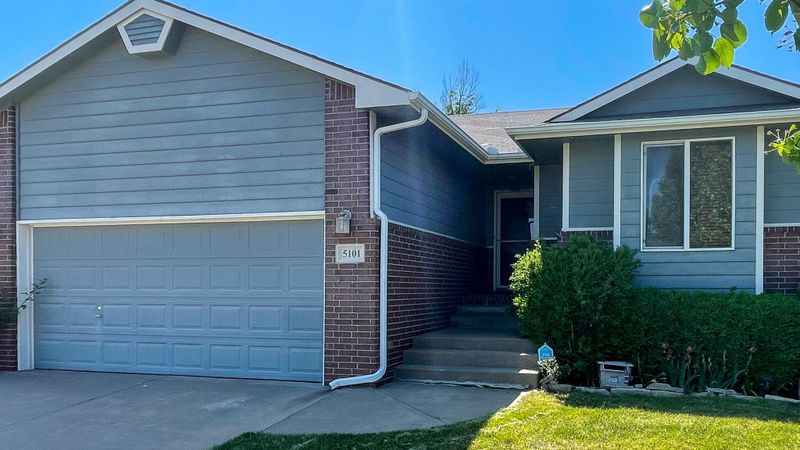 5101 N Blackhawk St, Wichita, KS 67219