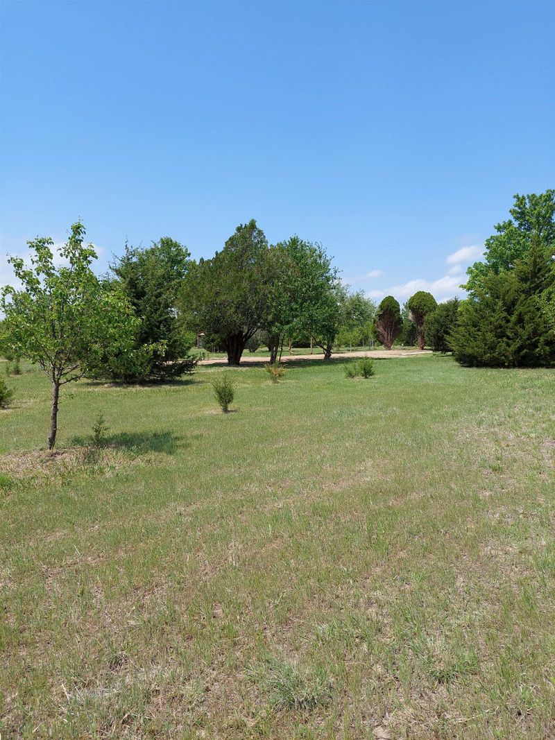 8765 N Jacobs St, Valley Center, KS 67147
