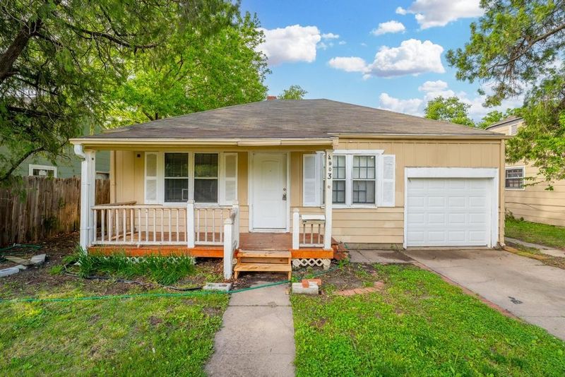 4903 E Murdock St, Wichita, KS 67208