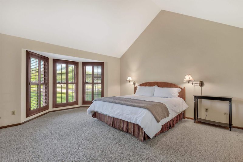 9128 E Peppertree Cir, Wichita, KS 67226