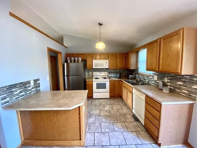 1524 E Sunset Ct, Goddard, KS 67052