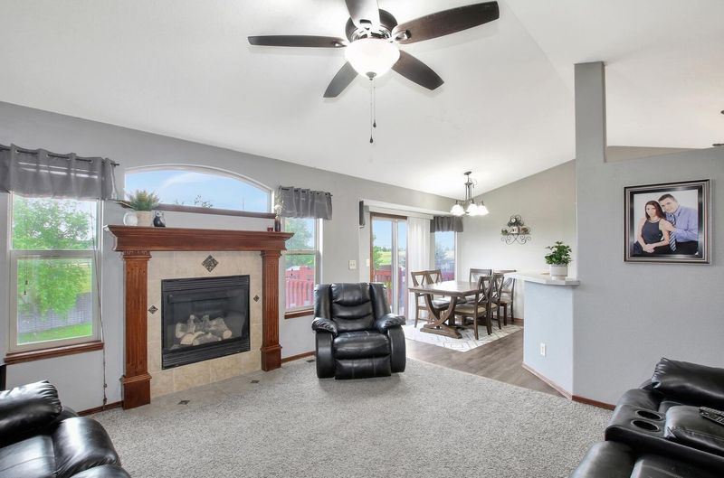 207 E Stone Path St, Derby, KS 67037