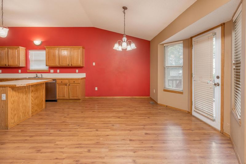1330 S Hilltop Rd, Derby, KS 67037