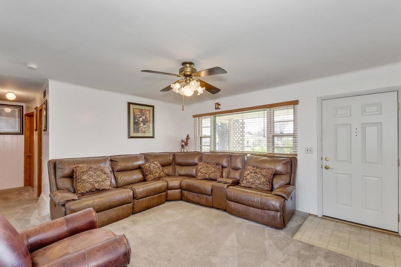 2104 S Osage St, Wichita, KS 67213