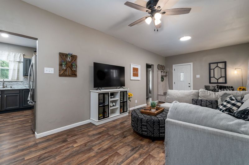 316 E 18th St, Wellington, KS 67152