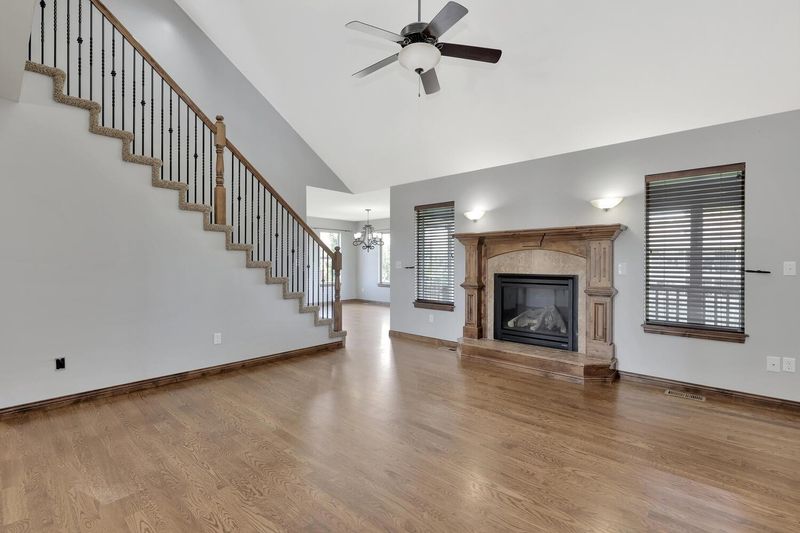 607 W Point Cir, Andover, KS 67002