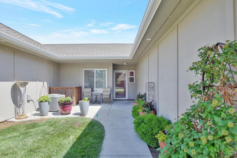 1400 N Hamilton Dr Unit D, Derby, KS 67037