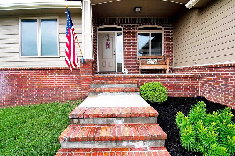 709 Greenleaf Ct, Andover, KS 67002-7425