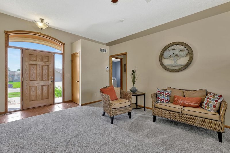 8518 E Millrun St, Wichita, KS 67226