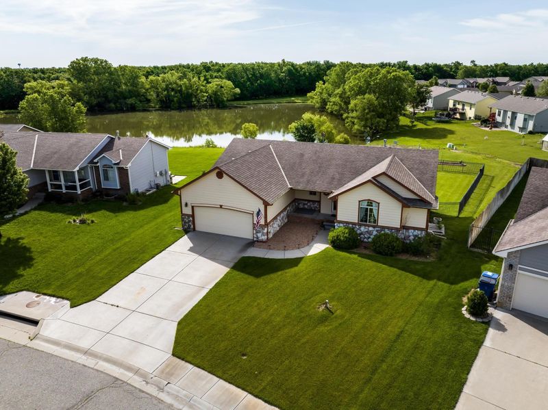 2707 E Keys Ct, Derby, KS 67037