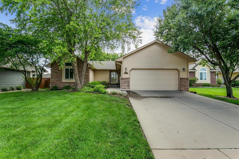 4533 E Eagles Landing Ct, Wichita, KS 67220
