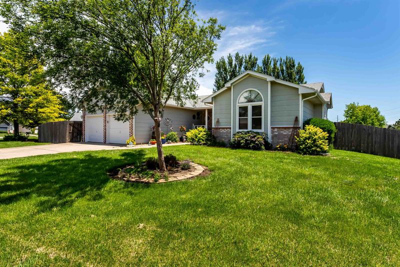 10005 E Skinner, Wichita, KS 67207