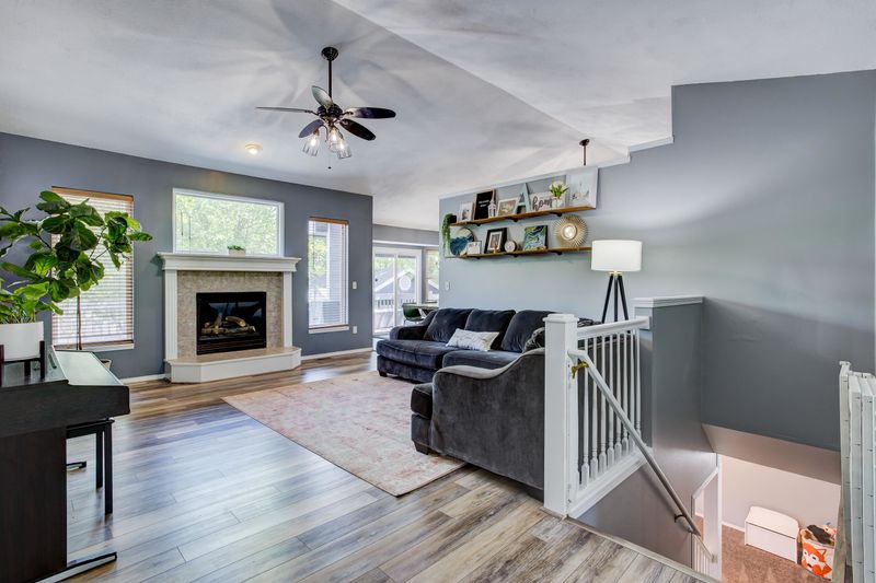 1006 E Pembrook Rd, Derby, KS 67037