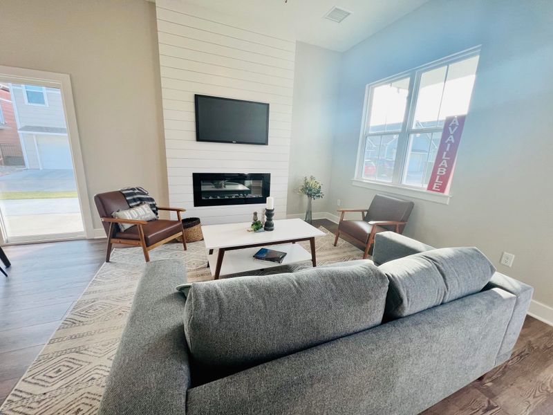 429 E Douglas Ave, Andover, KS 67002