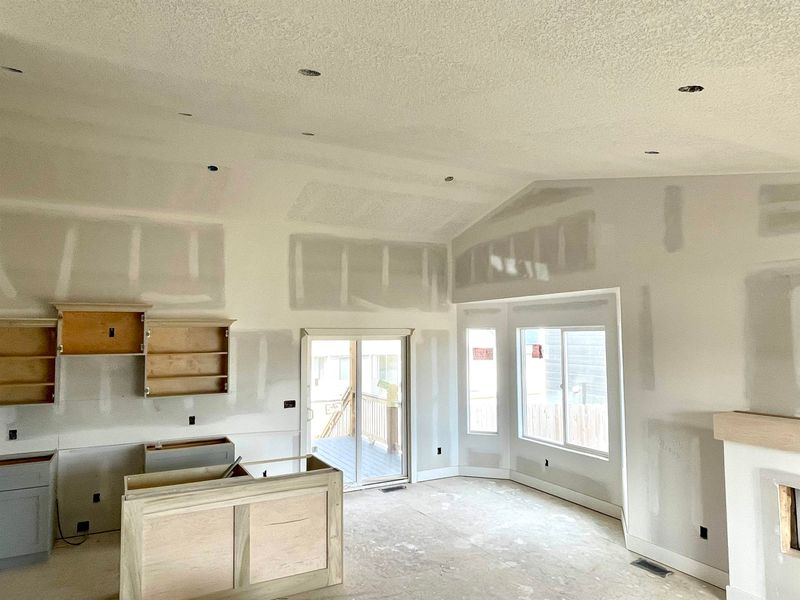 3033 Merlins Glen St, Mulvane, KS 67110