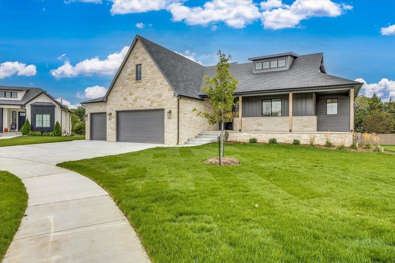 1205 Summerchase Ct, Derby, KS 67037