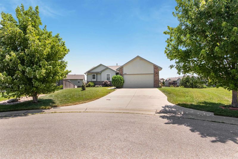 12619 E Boxthorn Ct, Wichita, KS 67226