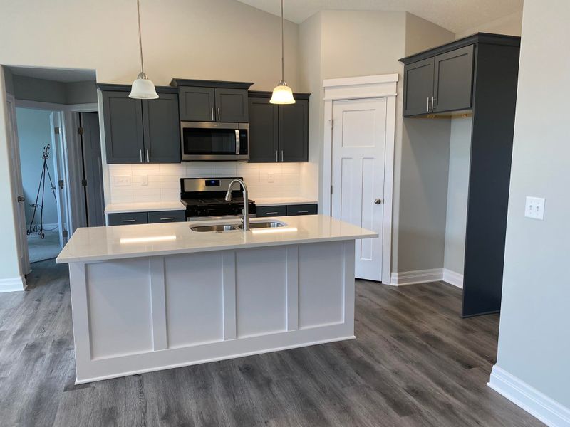 8652 E Chris, Bel Aire, KS 67226