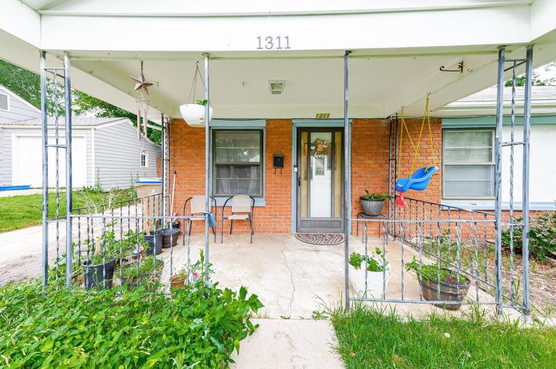 1311 E Arlington St, Park City, KS 67219