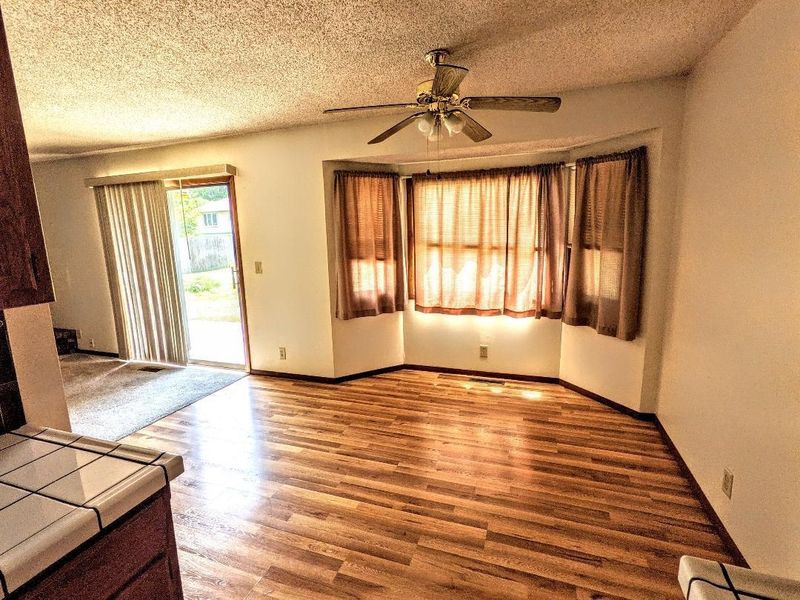 1633 N Mars St, Wichita, KS 67212