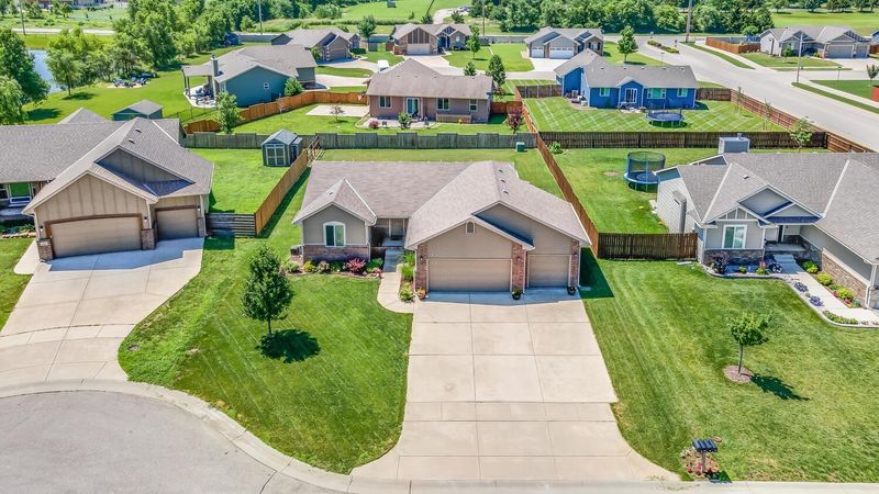 2025 E Lotus Ct, Andover, KS 67002