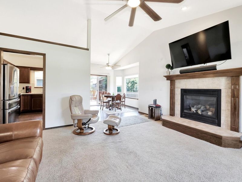 2305 E Spring Hill Dr, Goddard, KS 67052