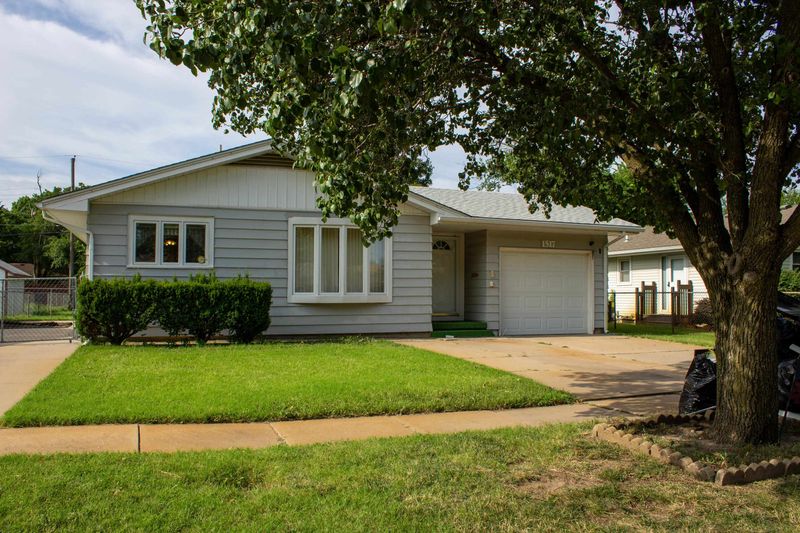 1517 W Lotus St, Wichita, KS 67213