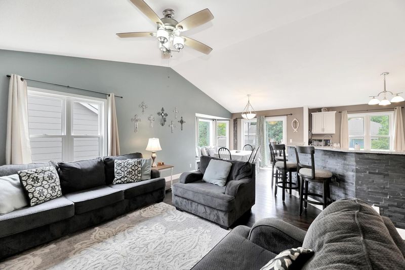 850 Carriage Rd, Maize, KS 67101
