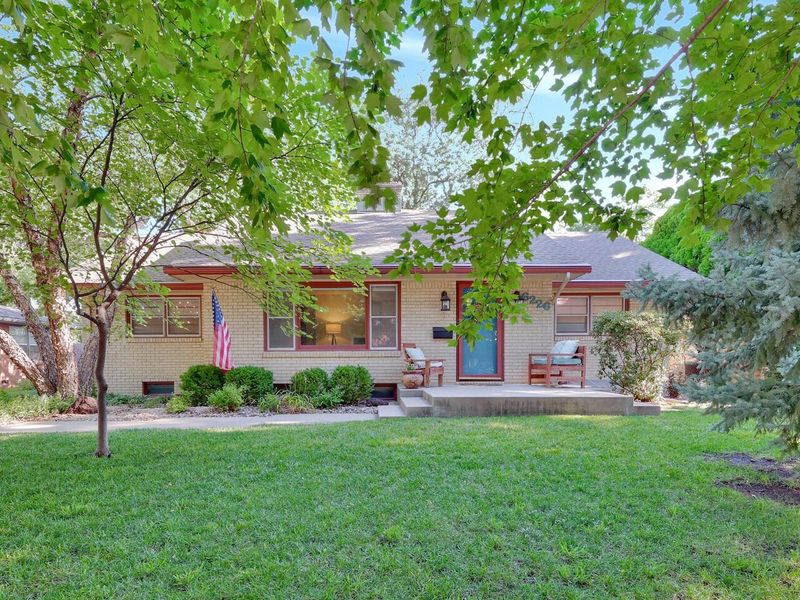 6226 E 8th St N, Wichita, KS 67208