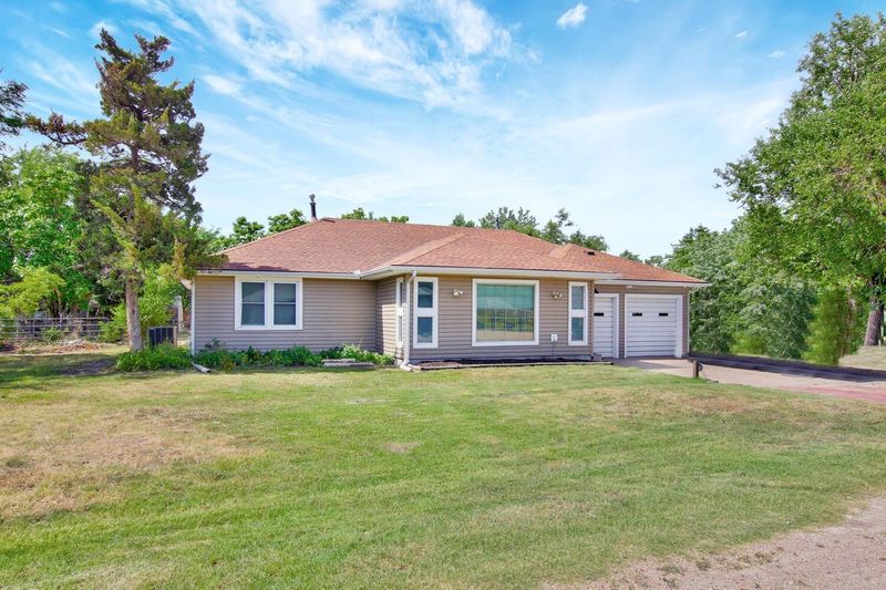 1515 E Mills, Wichita, KS 67216