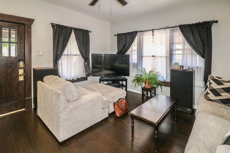 407 N Walnut St, Wichita, KS 67203