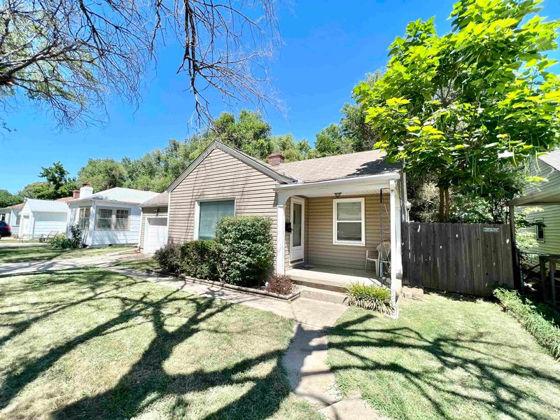 2122 S Pershing St, Wichita, KS 67218