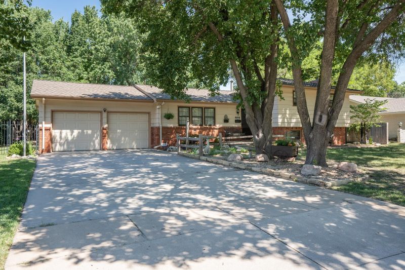 6818 E 14th St N, Wichita, KS 67206