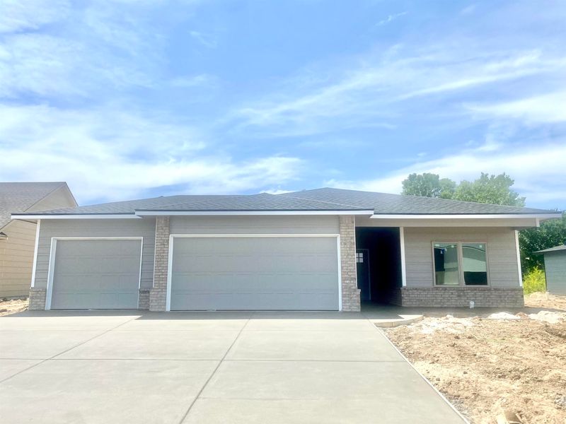 505 S Sweetwater, Maize, KS 67101
