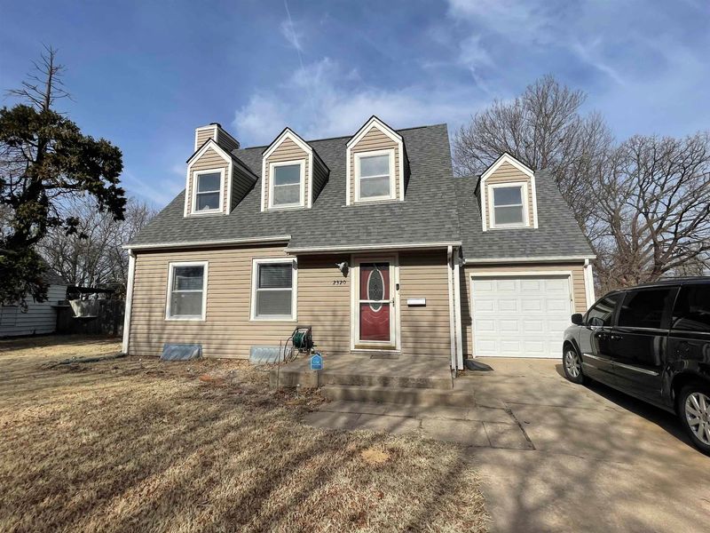 2320 E Wilma St, Wichita, KS 67211