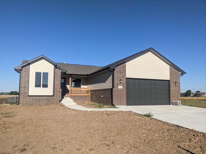 2001 Chestnut, Newton, KS 67114