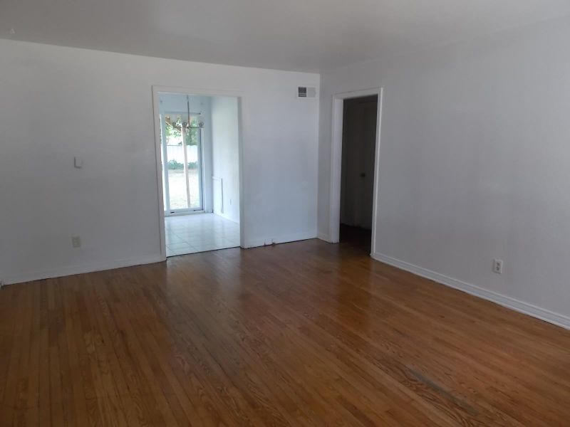 2314 S Green, Wichita, KS 67211