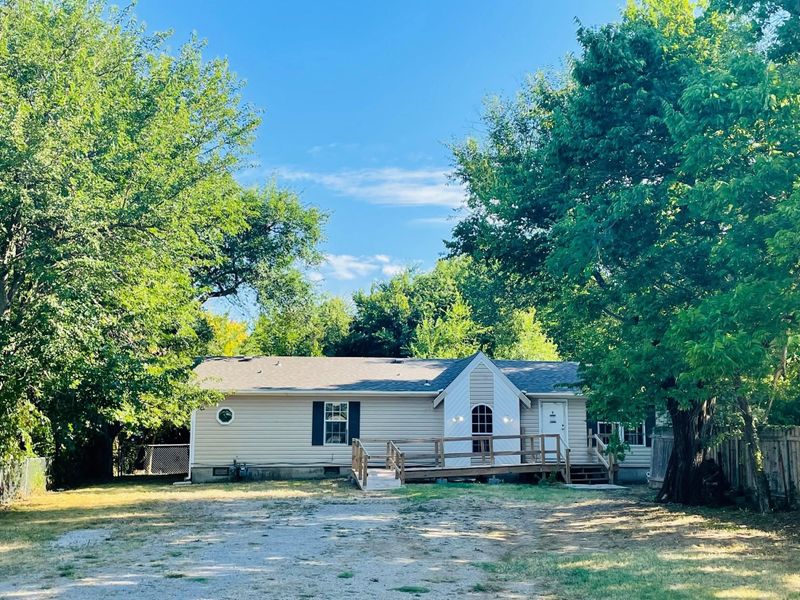 323 W Mike, Andover, KS 67002