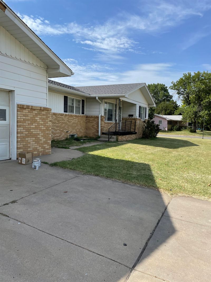 3003 S Everett, Wichita, KS 67217