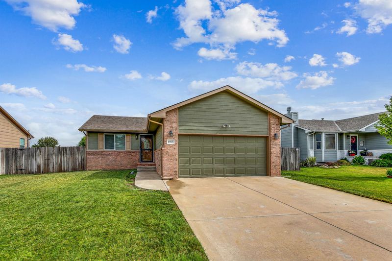 1917 N Mcrae, Goddard, KS 67052