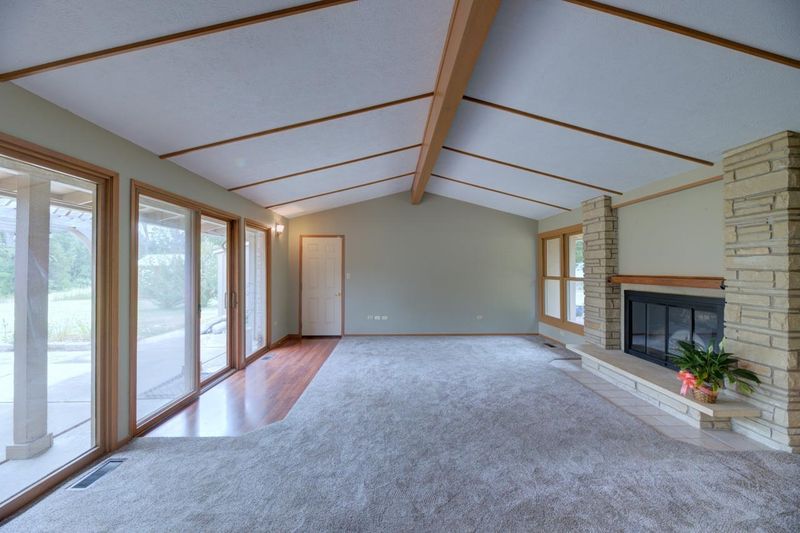 416 Cedar Lane Dr, Winfield, KS 67156