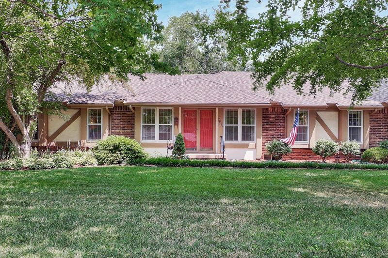 7812 E Donegal Ln, Wichita, KS 67206